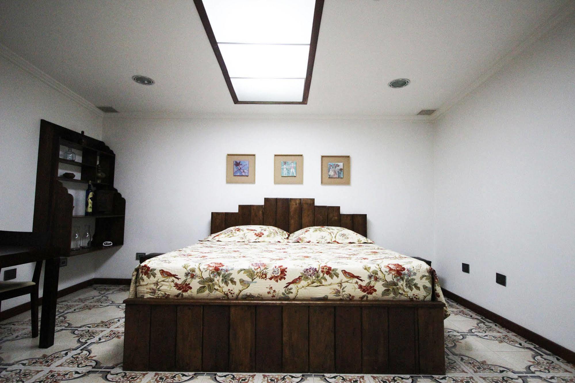 Bogota Bed & Breakfast Inn Экстерьер фото